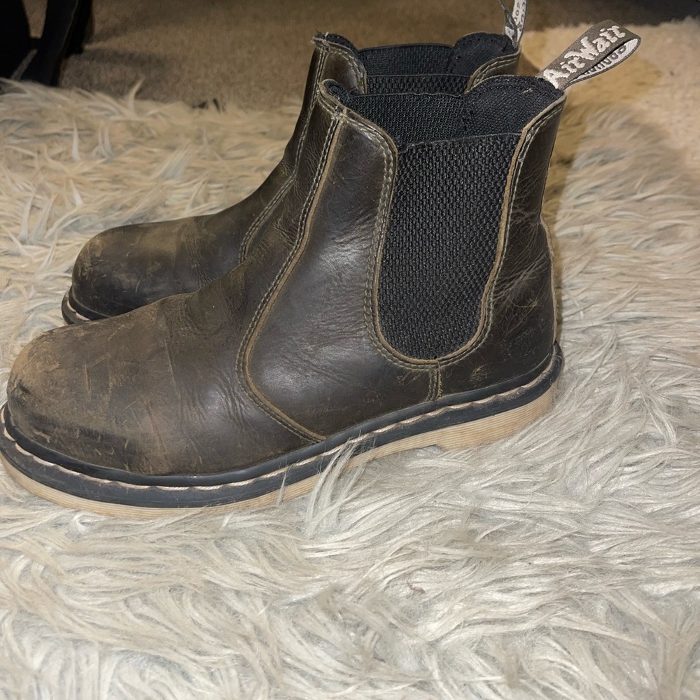 Dr. Marten Chelsea boot